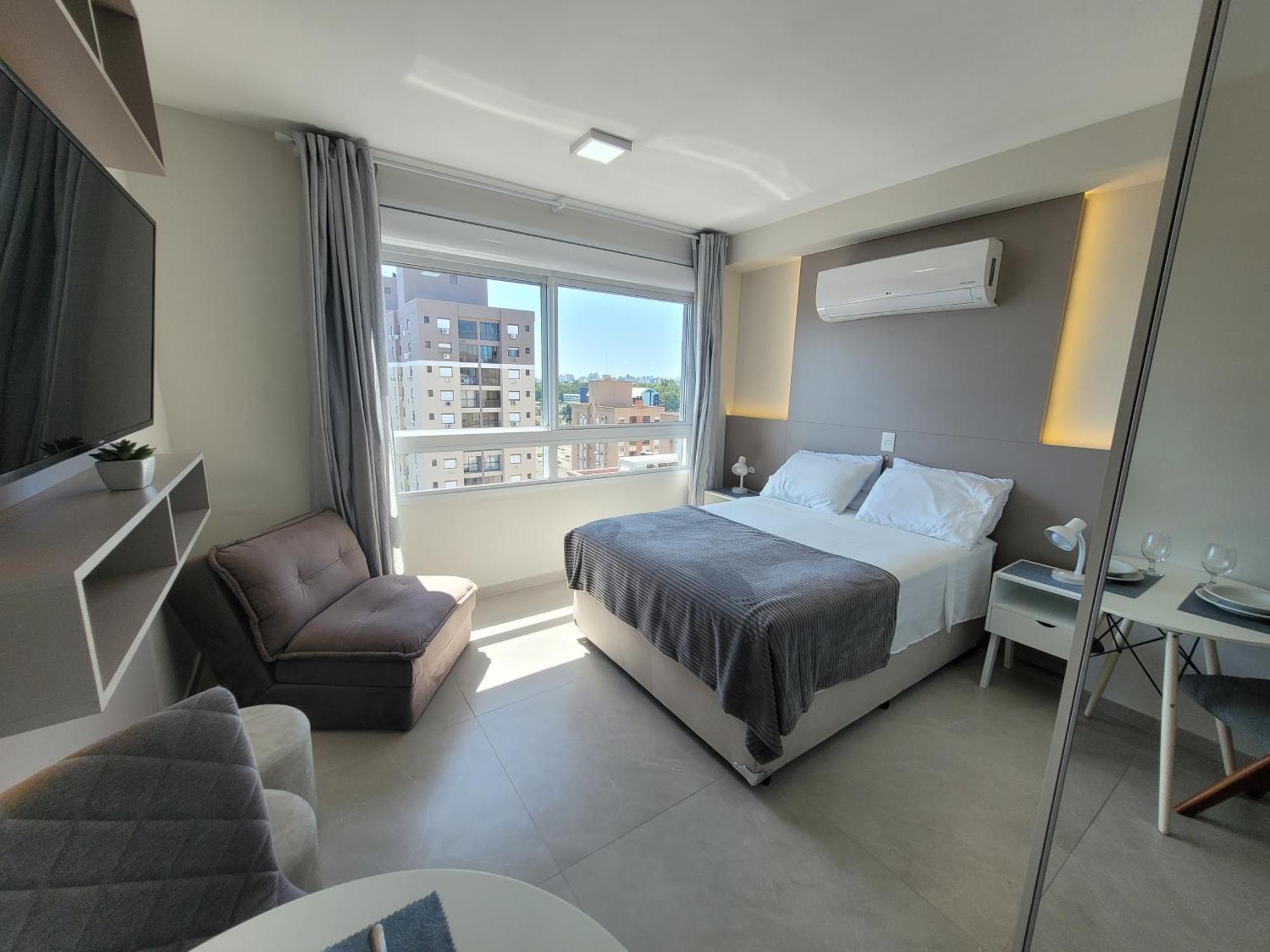 Lux Ao Lado Da Puc Com Netflix * Porto Alegre