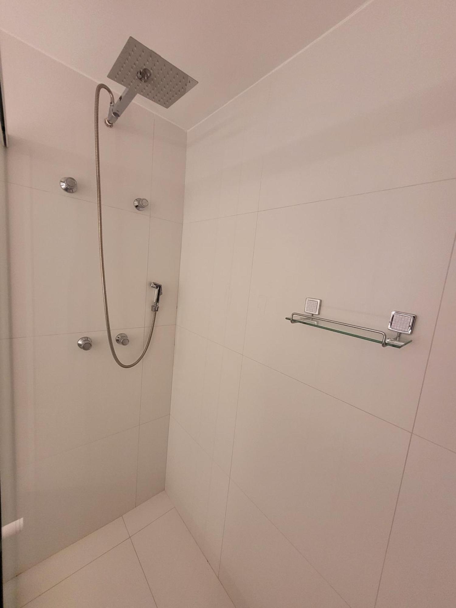 Lux Ao Lado Da Puc Com Netflix Apartment